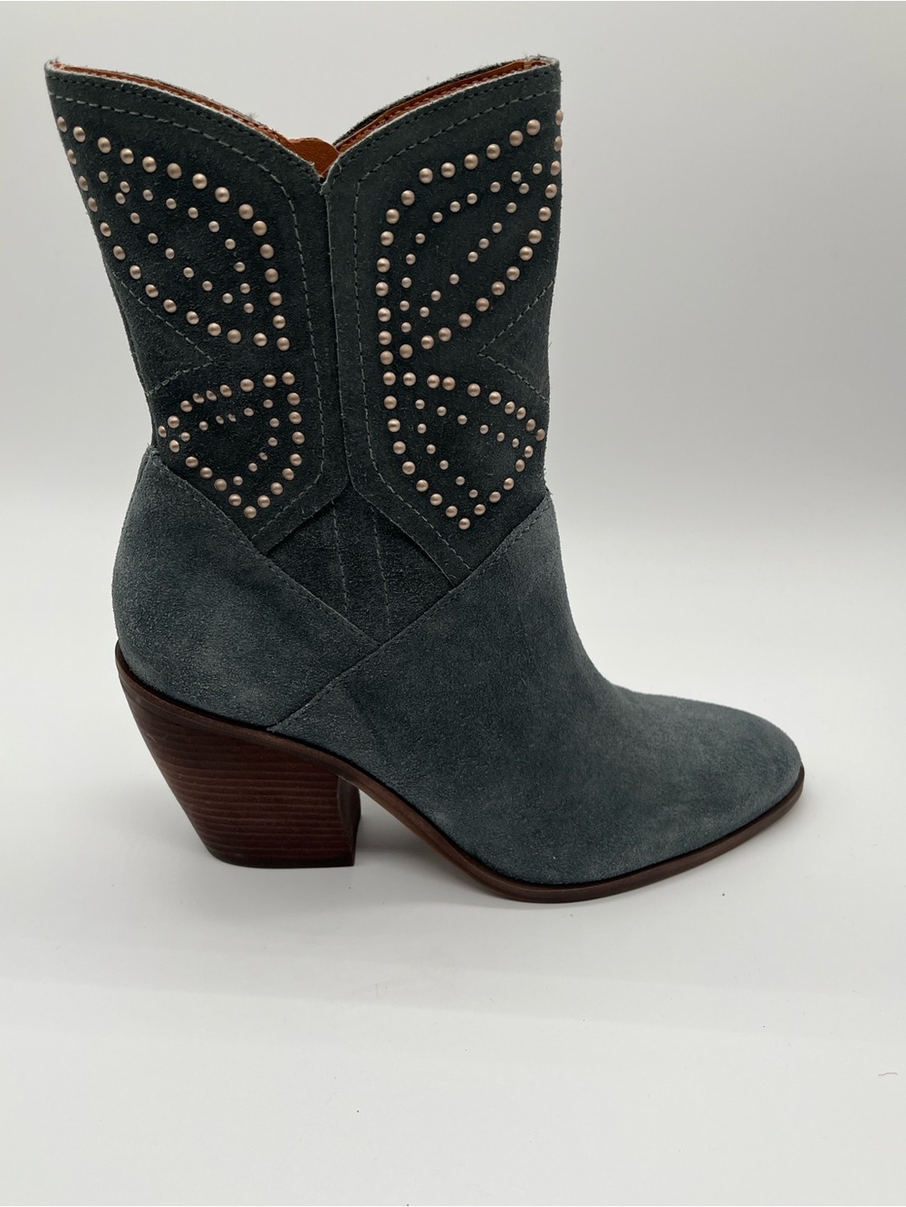 Lucky Brand Lakelon western booties size 8M. Blue grey suede with stud detailing - Picture 5 of 12